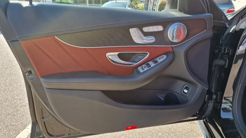 Mercedes-Benz C 400 4Matic, снимка 8 - Автомобили и джипове - 52564186