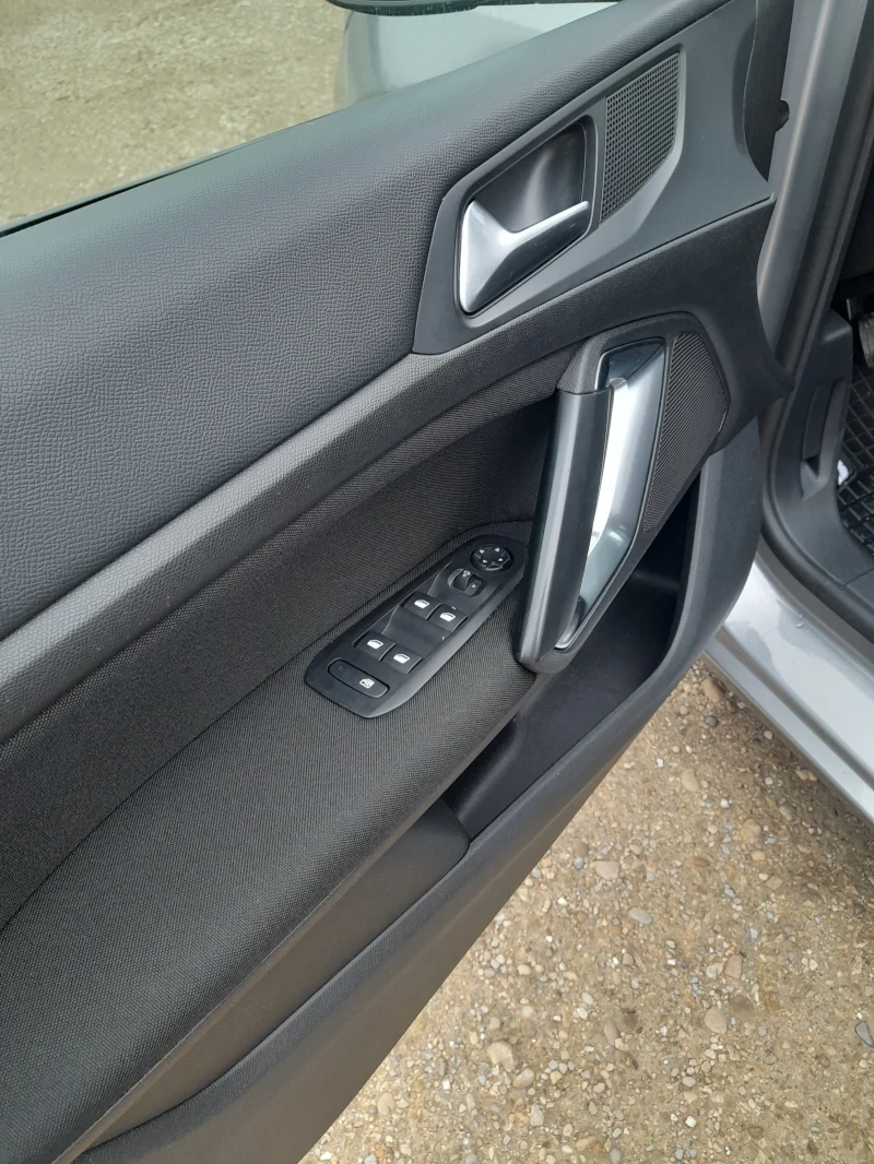 Peugeot 308 Blue HDI, снимка 13 - Автомобили и джипове - 52885659