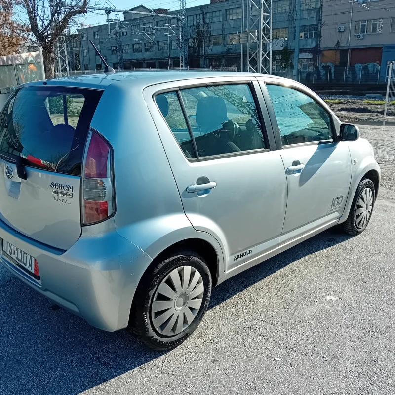Daihatsu Sirion, снимка 6 - Автомобили и джипове - 52997506