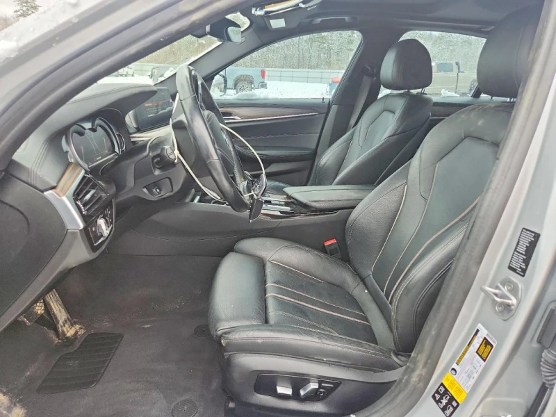 BMW 530 * Xdrive* ПОДГРЕВ* LED* HARMAN KARDON* , снимка 7 - Автомобили и джипове - 53419368