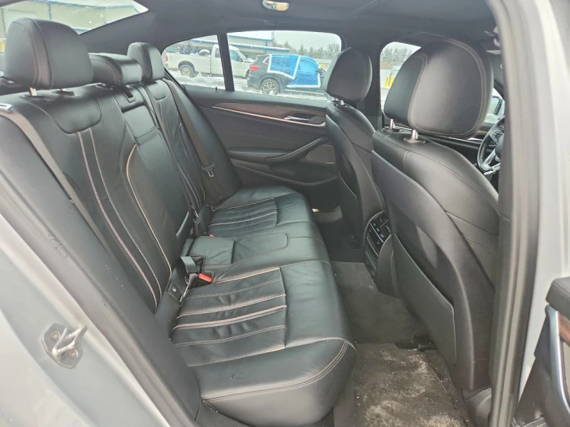 BMW 530 * Xdrive* ПОДГРЕВ* LED* HARMAN KARDON* , снимка 10 - Автомобили и джипове - 53419368