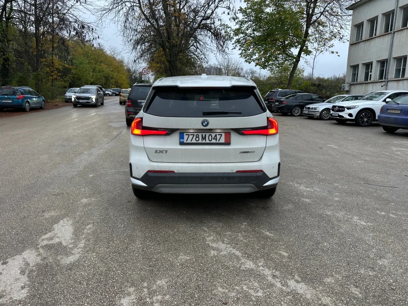 BMW iX1 XDRIVE 313 ps, снимка 5 - Автомобили и джипове - 53462093