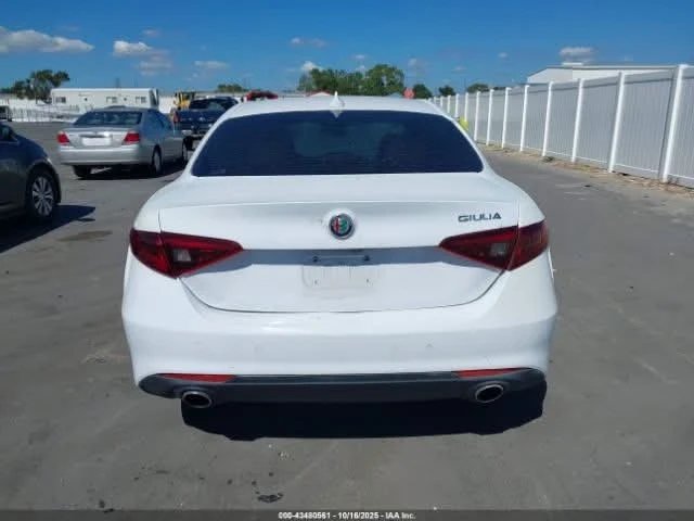 Alfa Romeo Giulia TI RWD ЛИЗИНГ - изображение 8