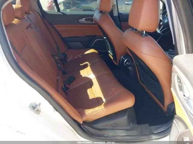 Alfa Romeo Giulia TI RWD  | Mobile.bg   12