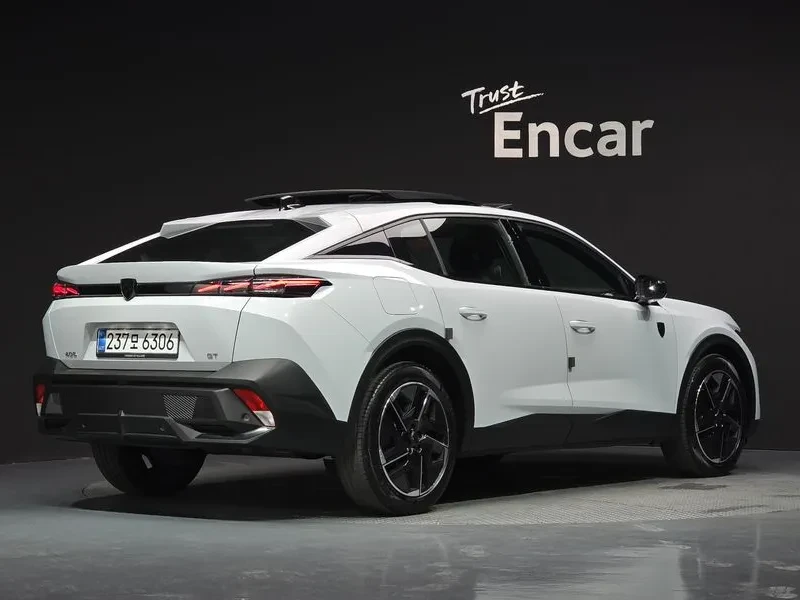 Peugeot 408 1.2 Hybrid Gt, снимка 2 - Автомобили и джипове - 55831037