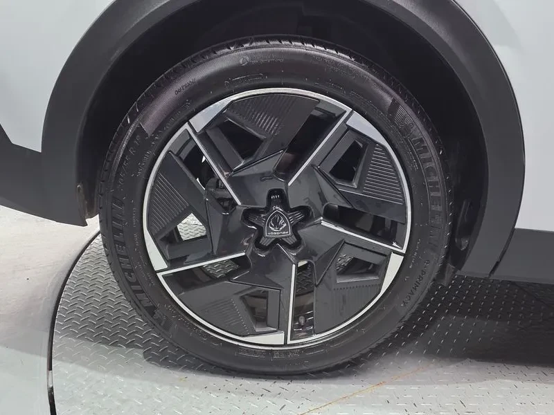 Peugeot 408 1.2 Hybrid Gt, снимка 5 - Автомобили и джипове - 55831037