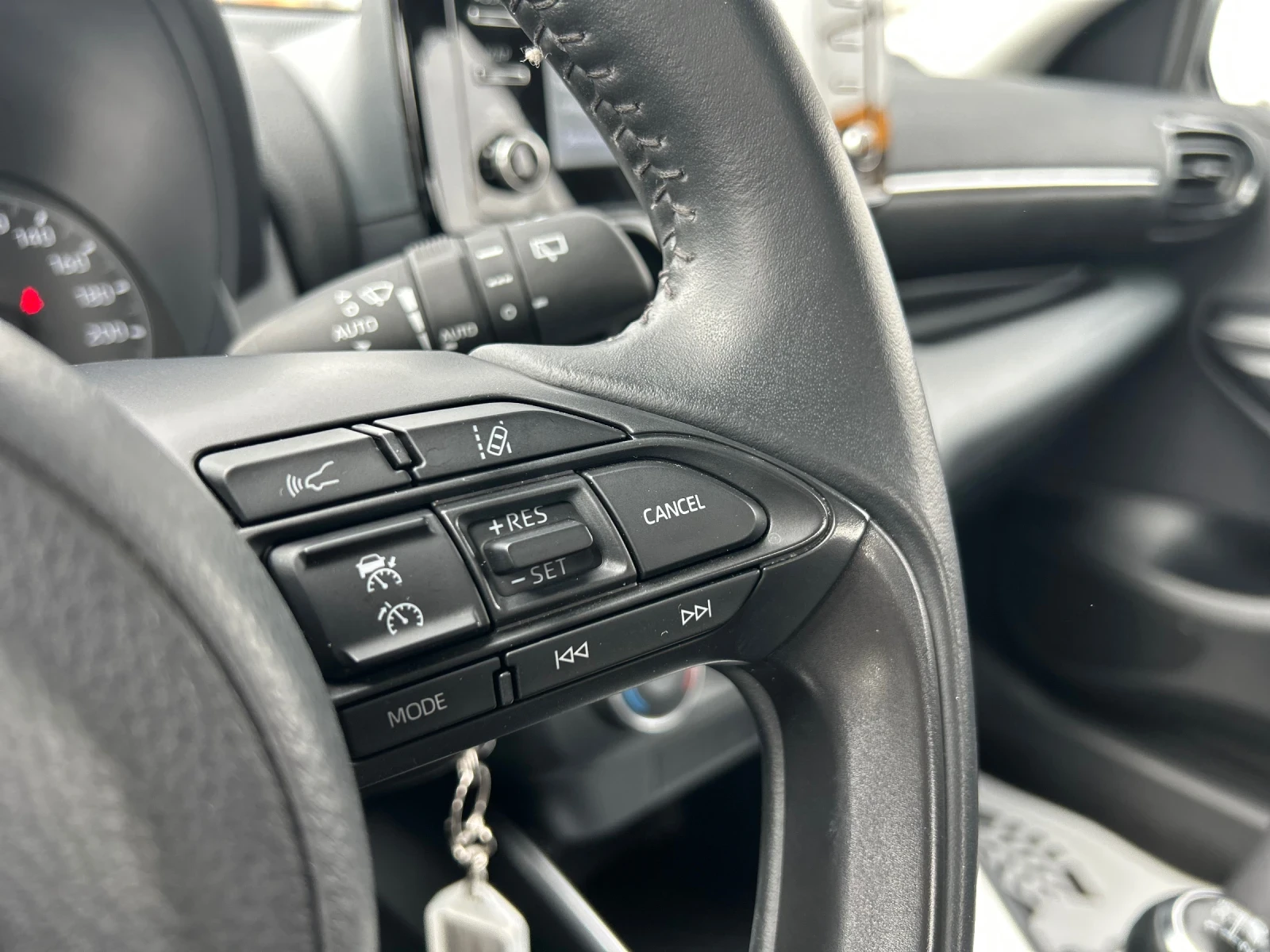 Toyota Yaris | Mobile.bg — изображение 13