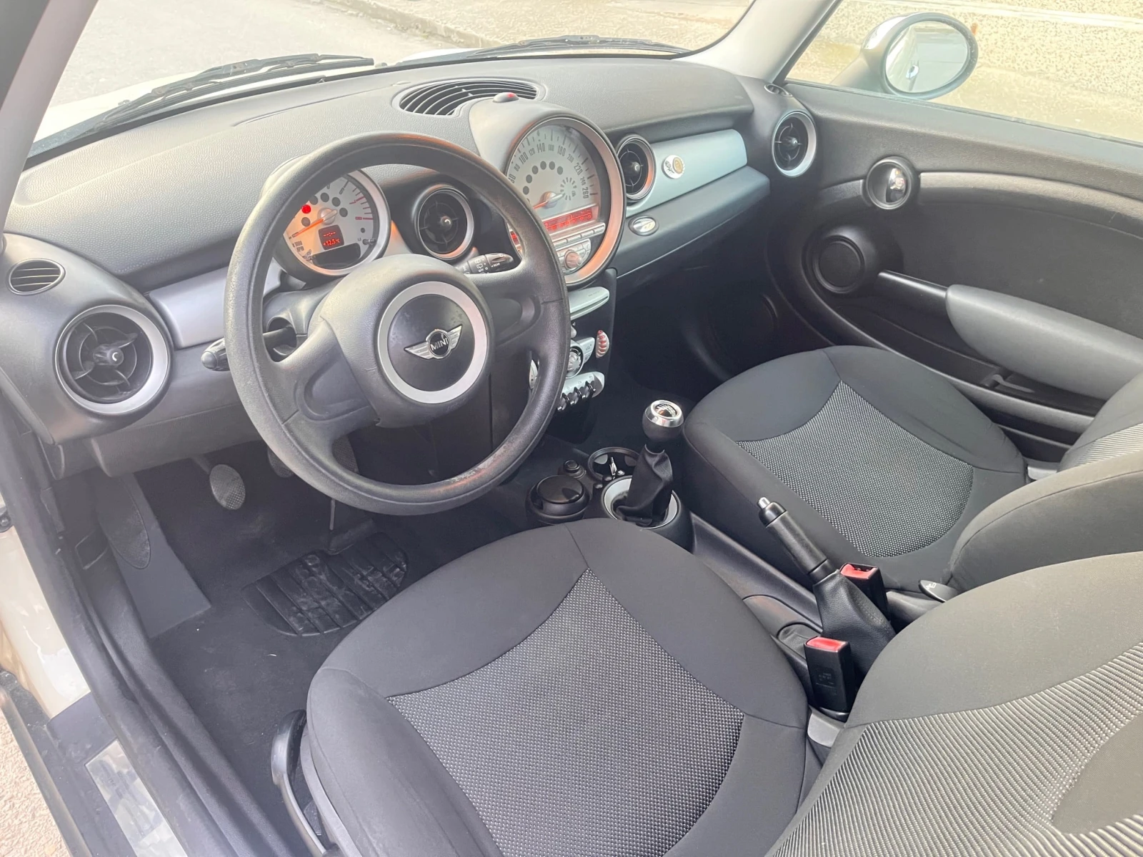 Mini One 1.6i 2010 г.  ТОП - изображение 9