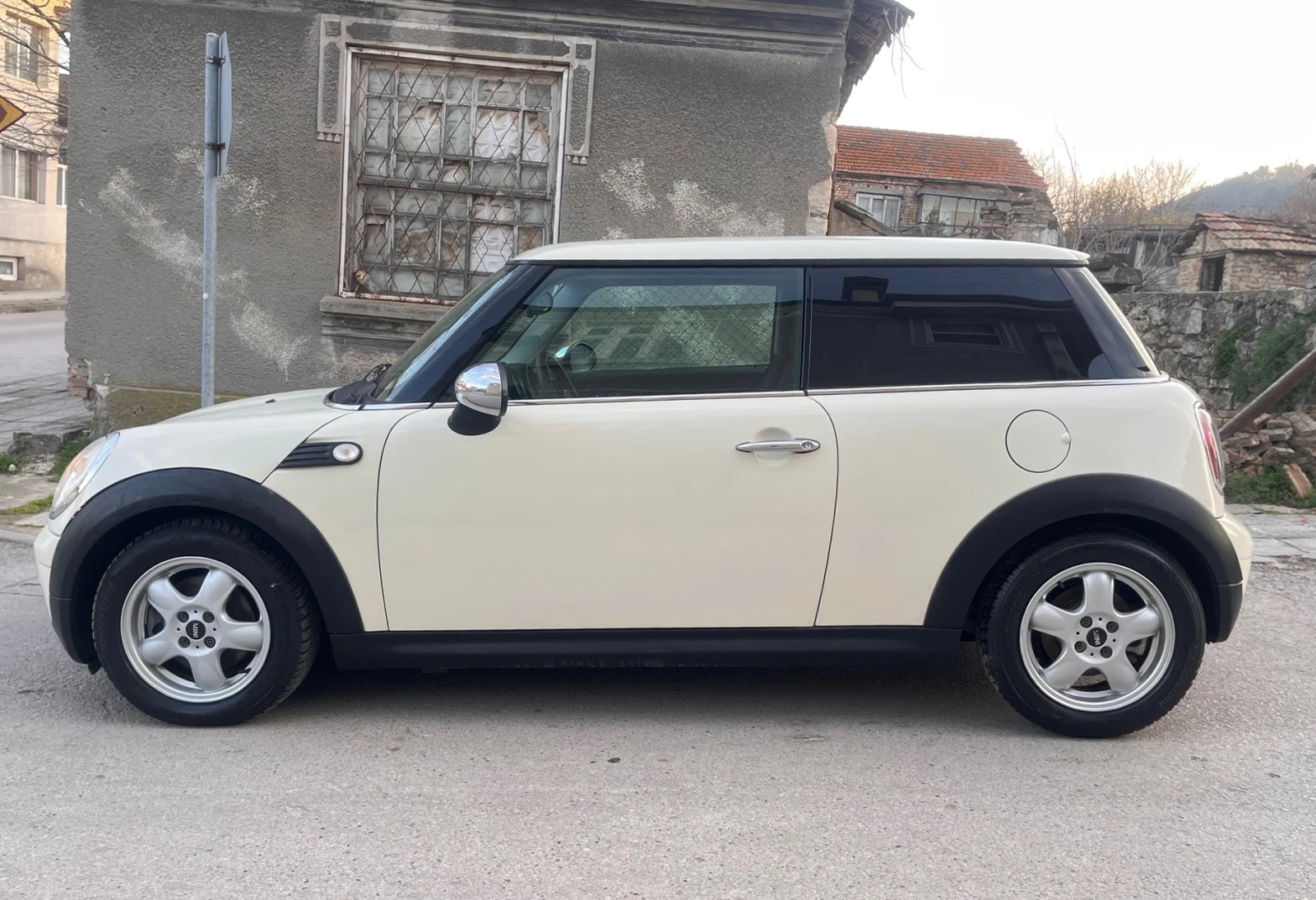 Mini One 1.6i 2010 г.  ТОП - изображение 8