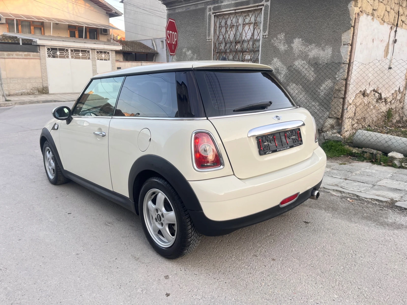 Mini One 1.6i 2010 г.  ТОП - изображение 7
