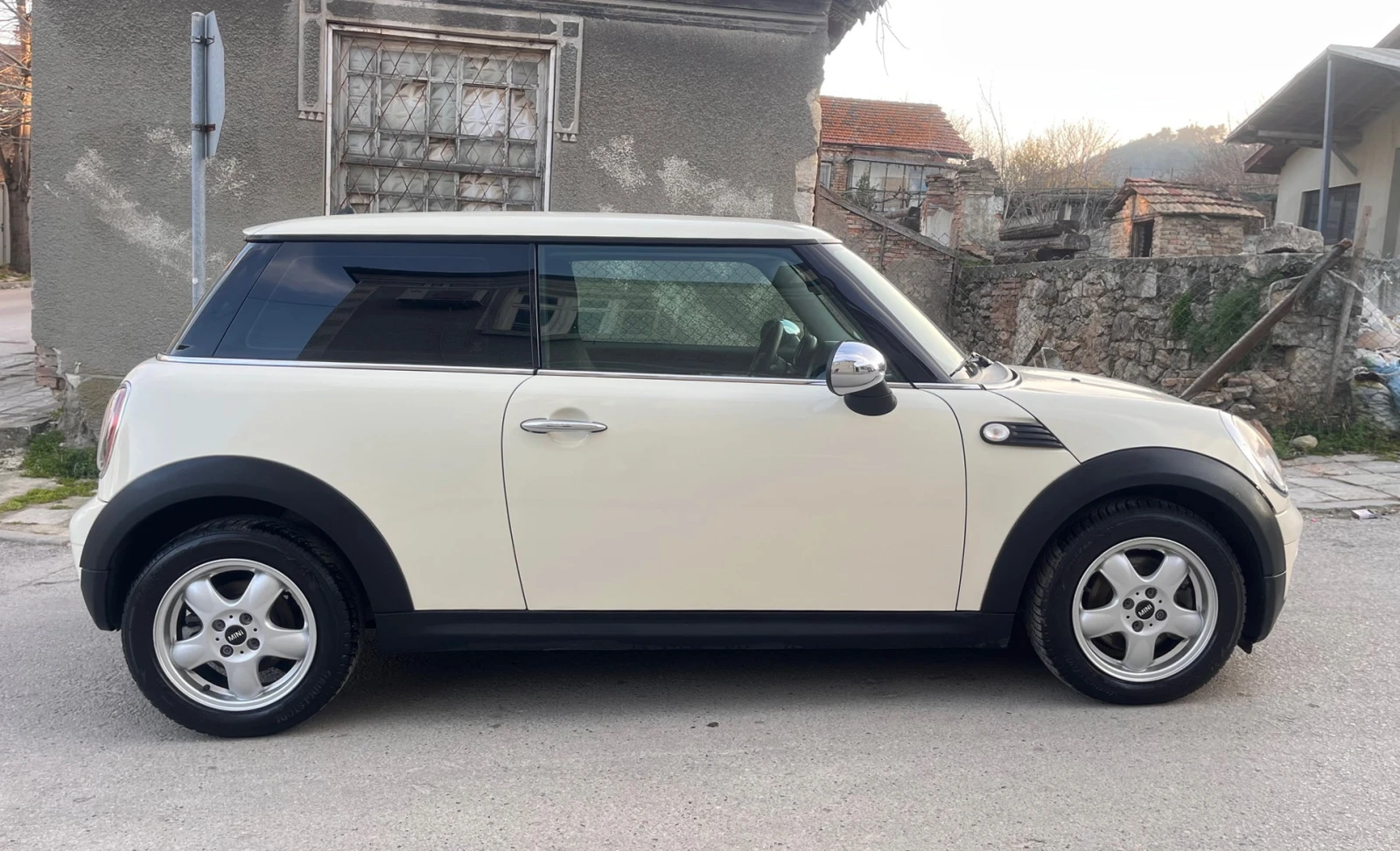 Mini One 1.6i 2010 г.  ТОП - изображение 4