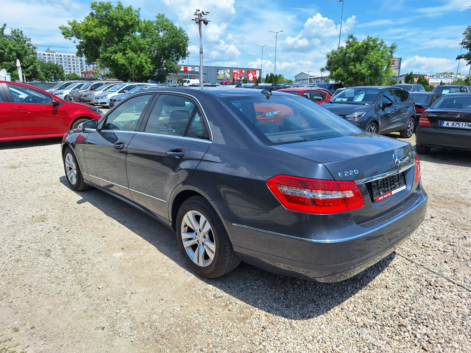 Mercedes-Benz E 220 CDI - изображение 7