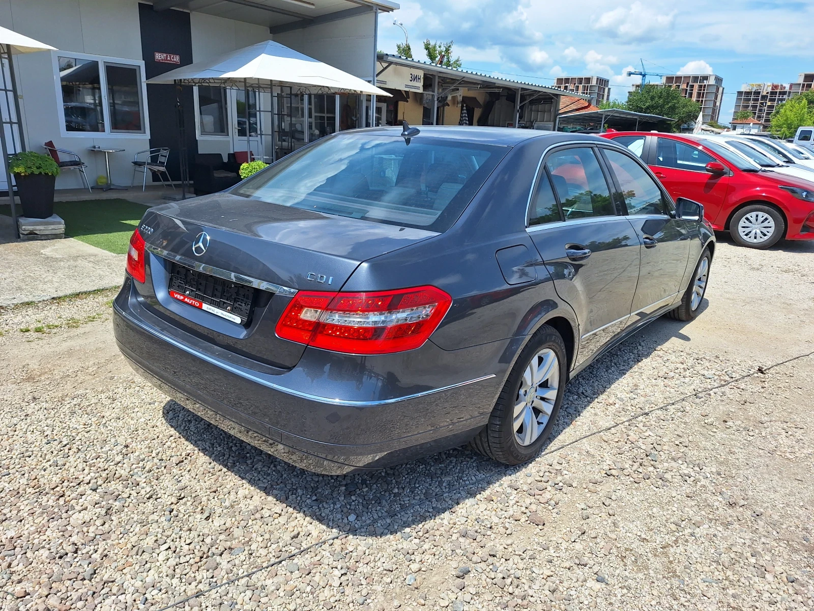 Mercedes-Benz E 220 CDI - изображение 5