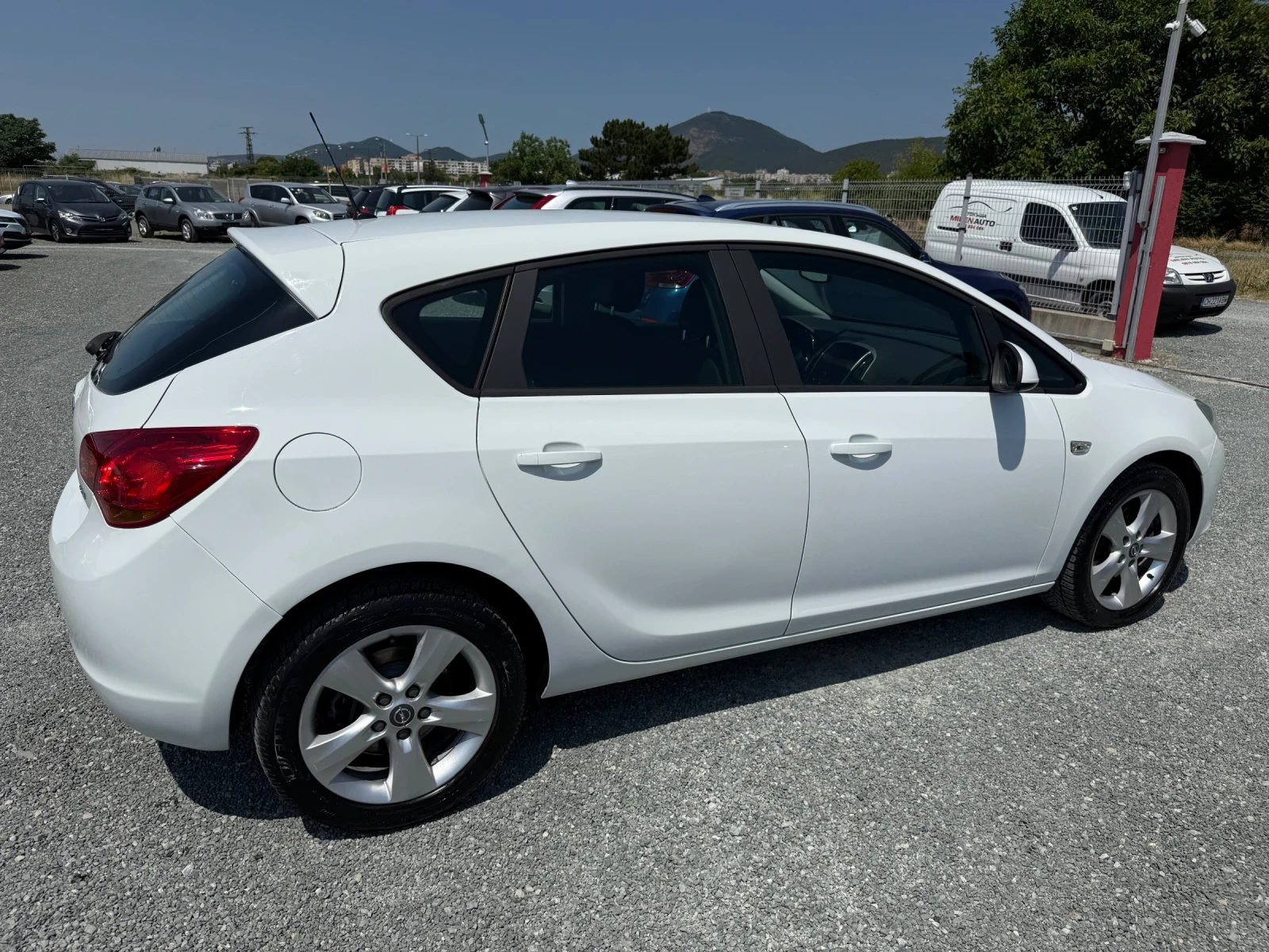 Opel Astra (KATO НОВА) - изображение 5