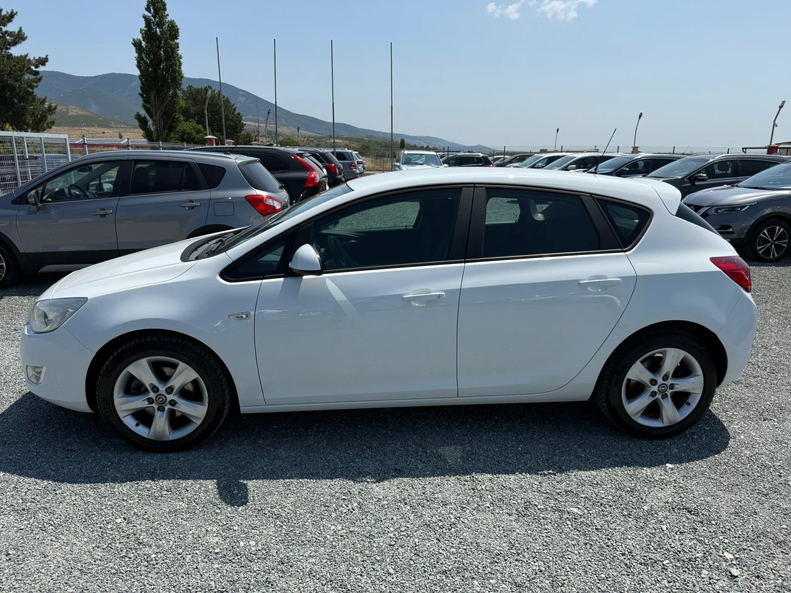 Opel Astra (KATO НОВА) - изображение 10