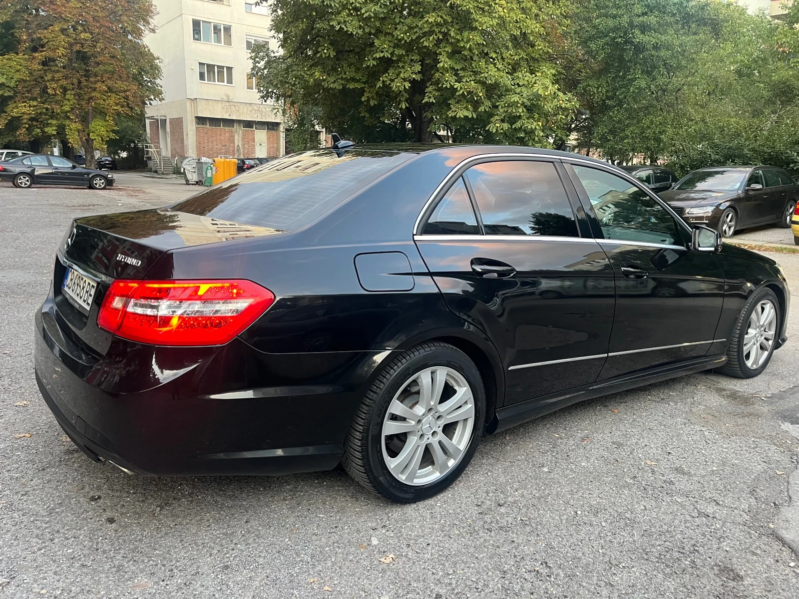 Mercedes-Benz E 300 Е300 Hybrid - изображение 2