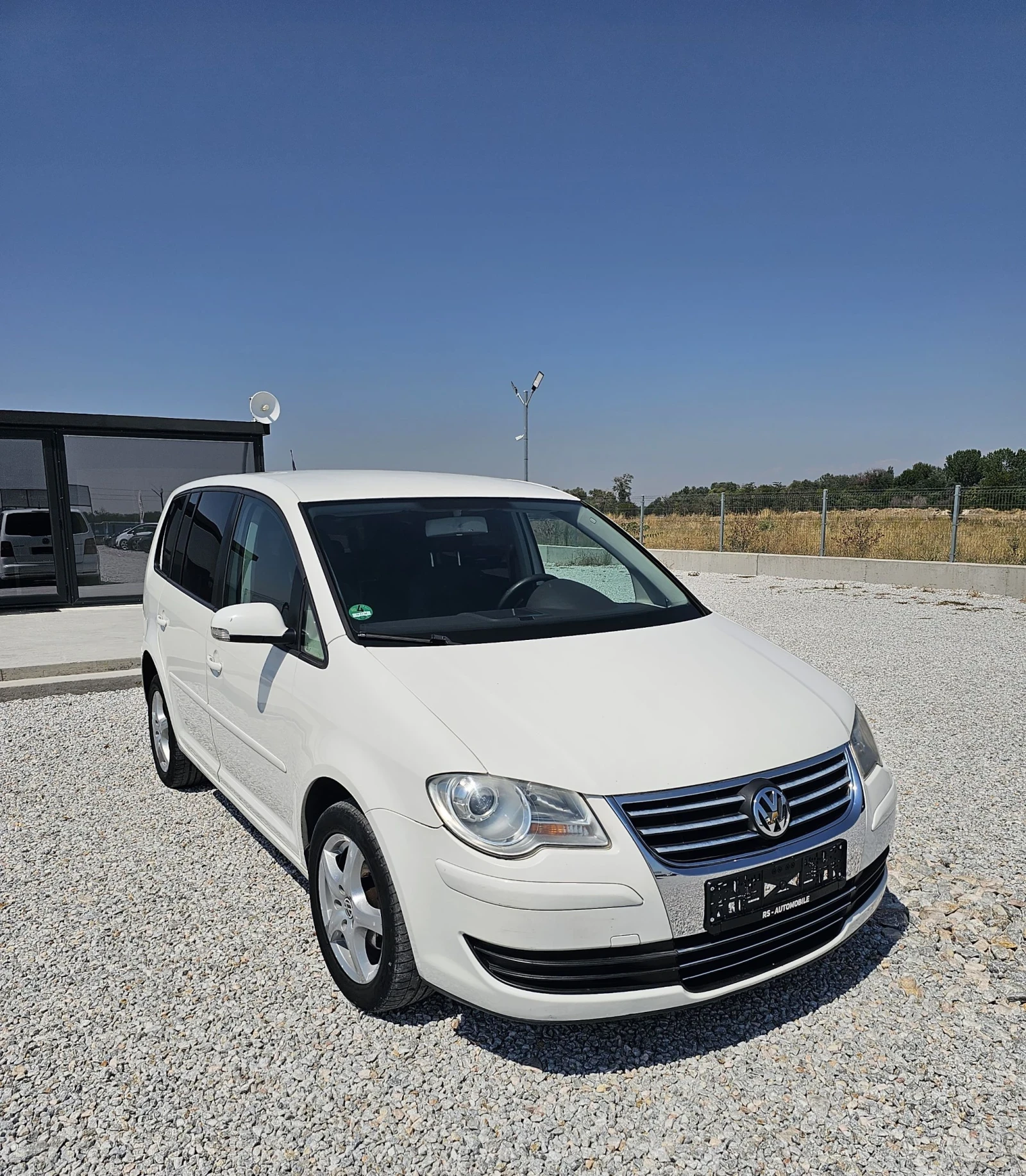 VW Touran  - изображение 3