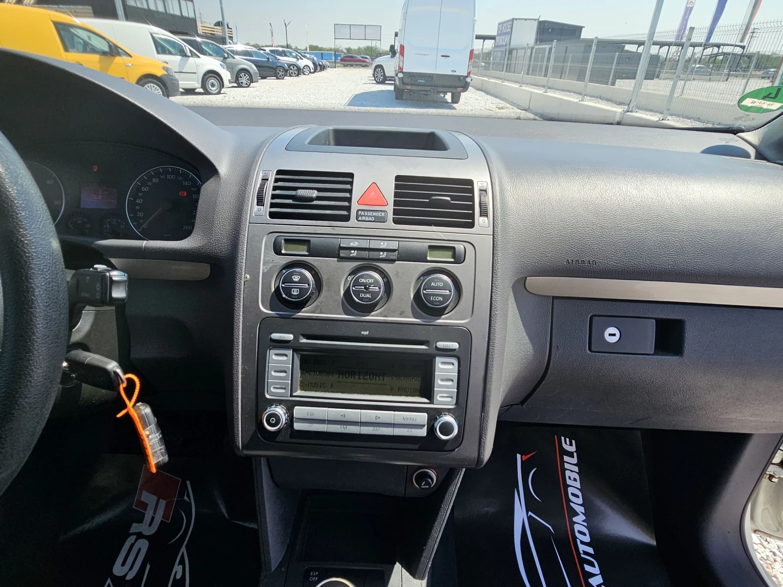 VW Touran  - изображение 10