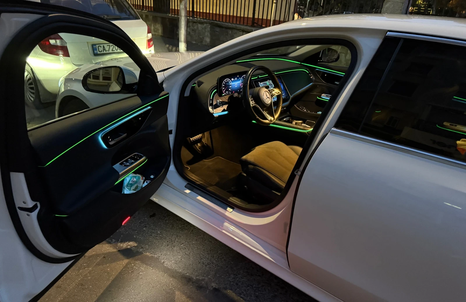 Mercedes-Benz E 220 AVANTGARDE - изображение 9