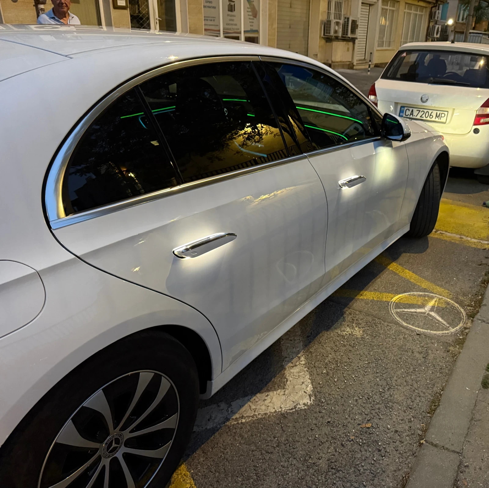 Mercedes-Benz E 220 AVANTGARDE | Mobile.bg   11