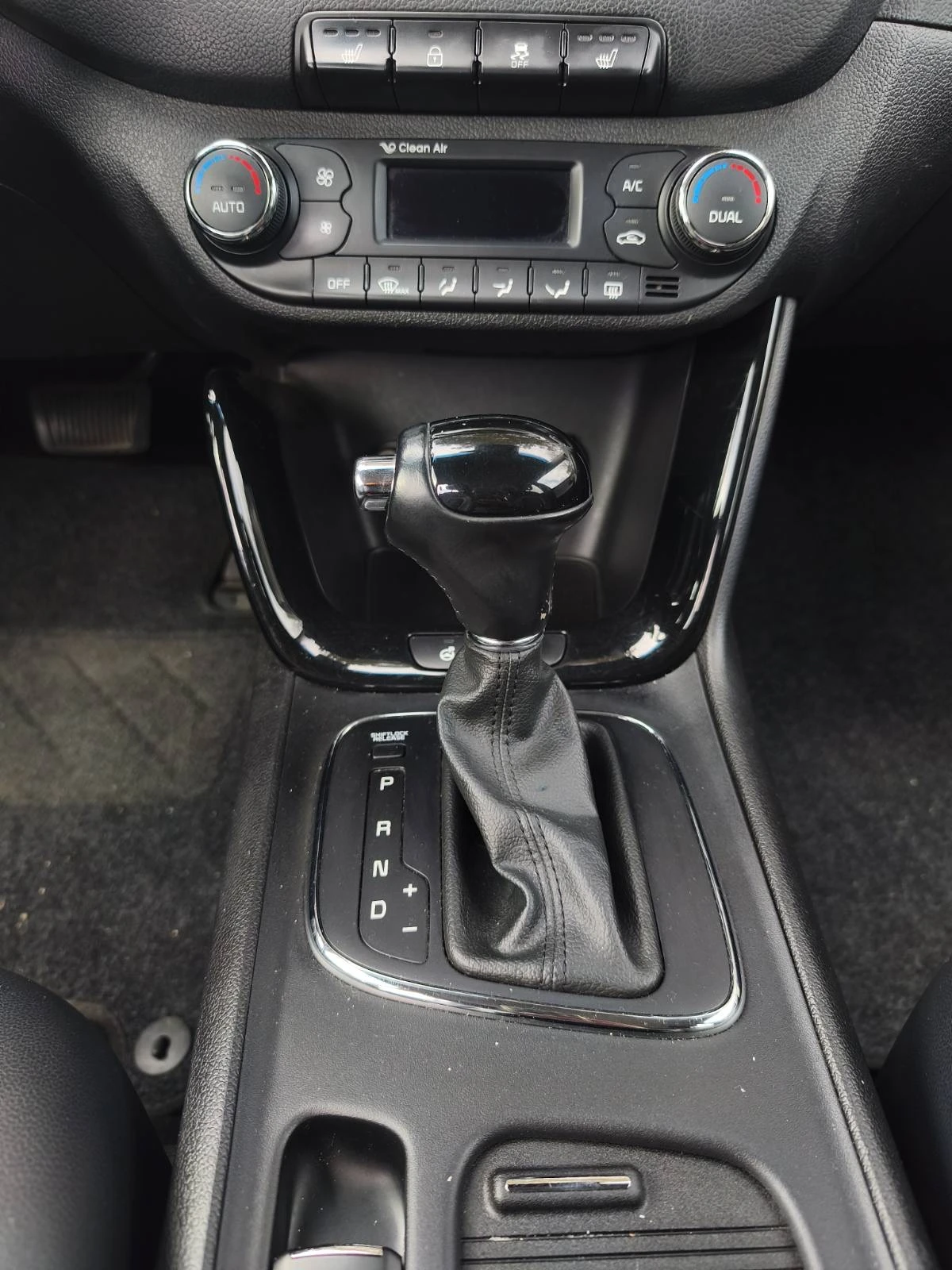 Kia Ceed 1.6 GDI 135, снимка 9 - Автомобили и джипове - 53709242