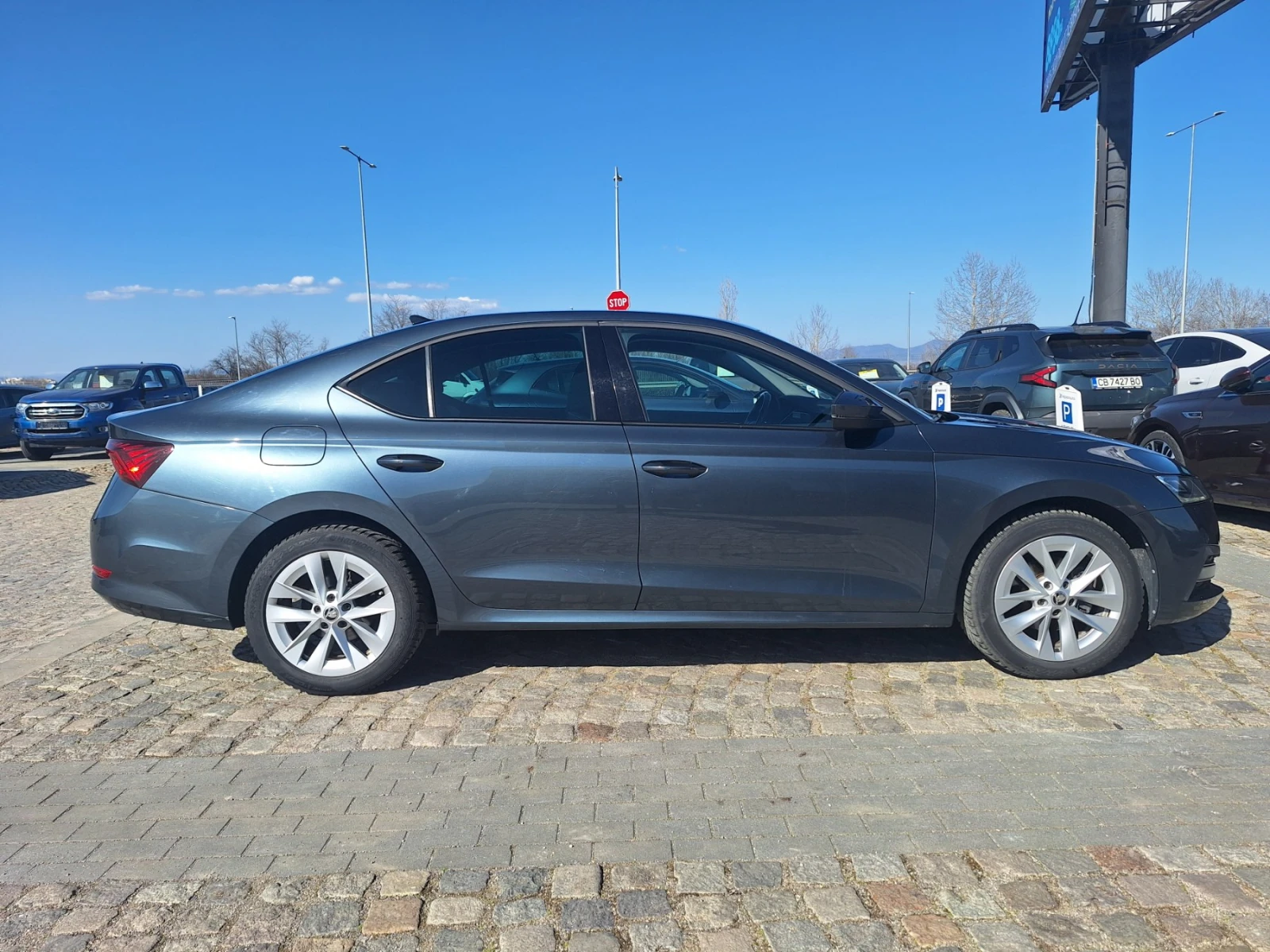Skoda Octavia 2.0TDi, снимка 7 - Автомобили и джипове - 53873931
