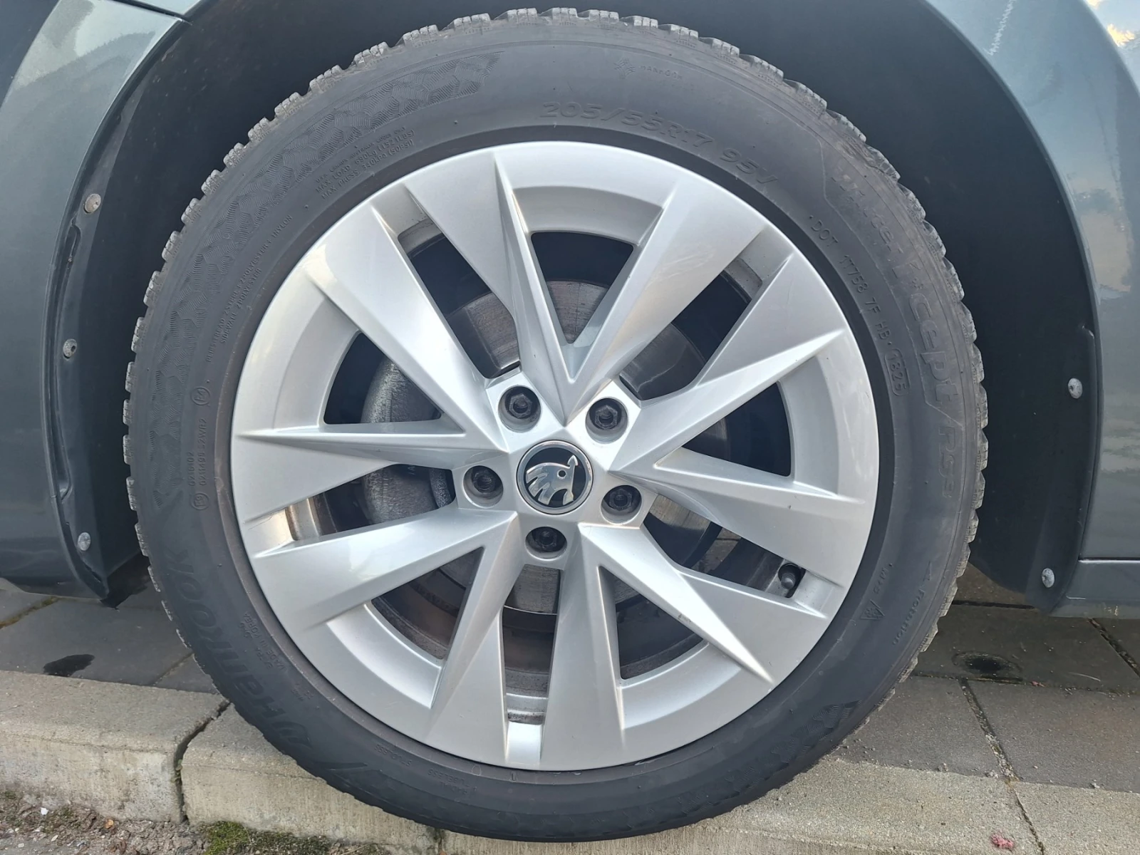 Skoda Octavia 2.0TDi, снимка 17 - Автомобили и джипове - 53873931