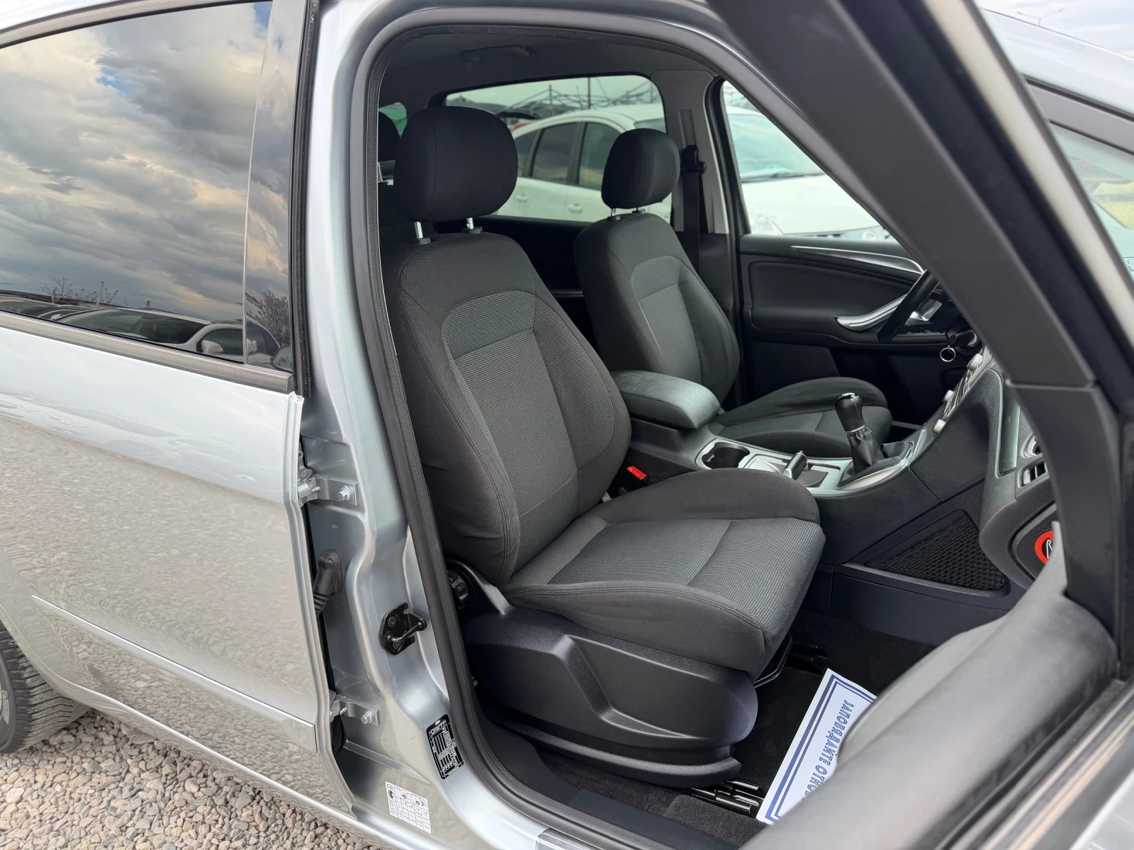 Ford S-Max 2.0 145кс 7места * TITANIUM, снимка 16 - Автомобили и джипове - 54096414