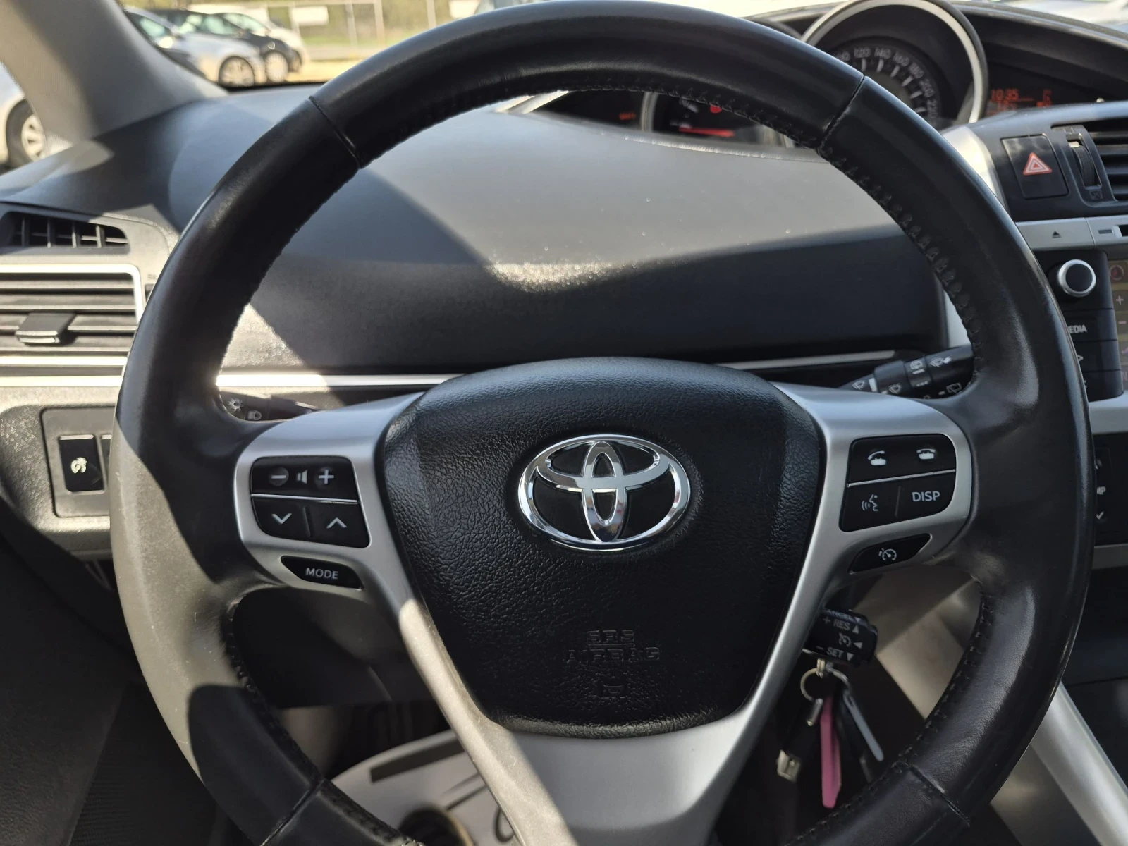 Toyota Verso 2.0D4D 124k.s. ПАНОРАМА, снимка 11 - Автомобили и джипове - 54226494