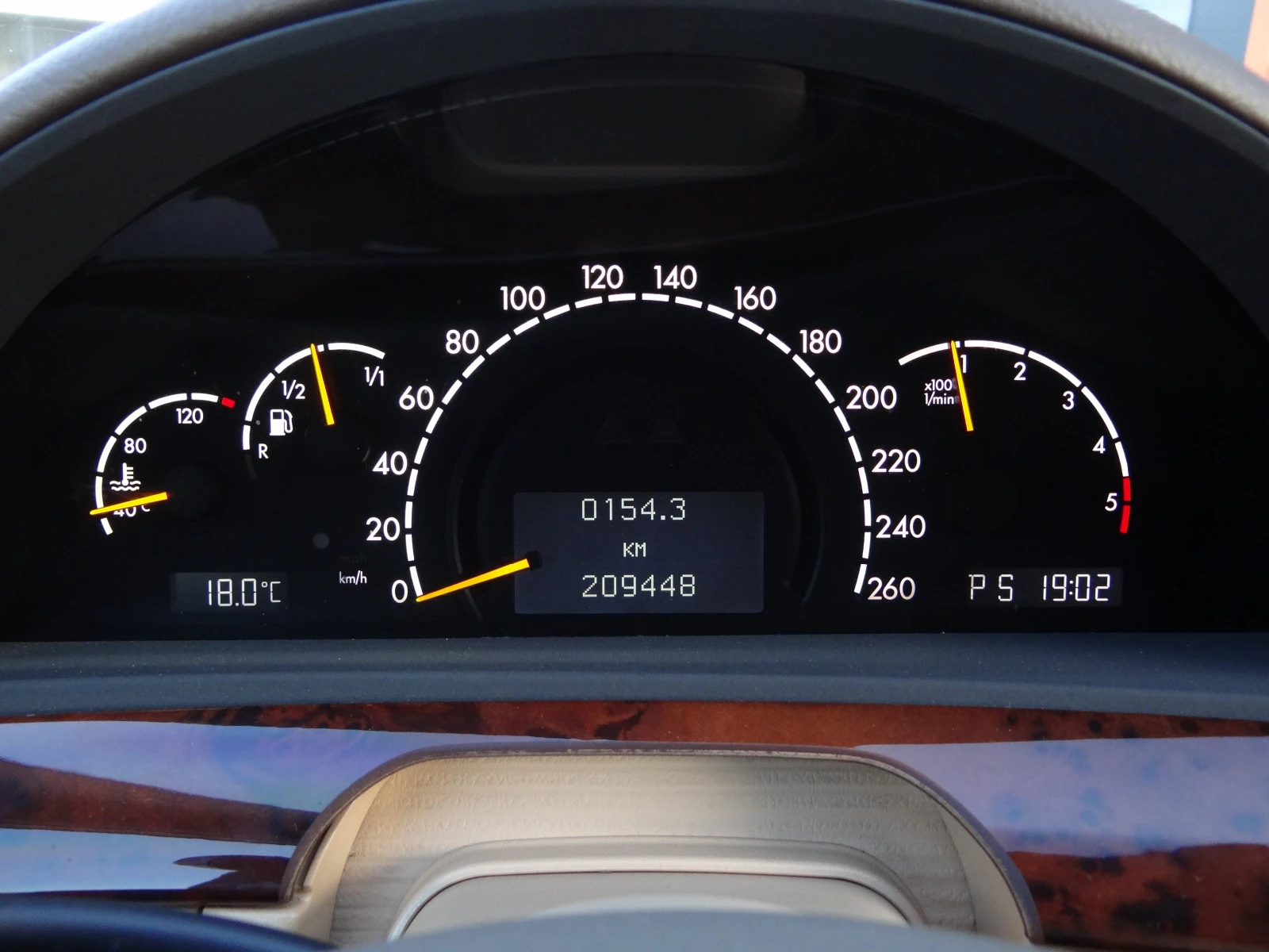 Mercedes-Benz S 320, снимка 15 - Автомобили и джипове - 54326145