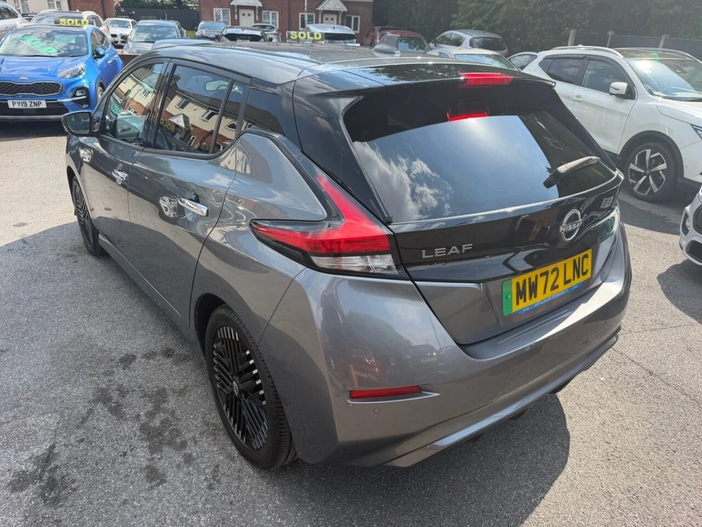 Nissan Leaf , снимка 3 - Автомобили и джипове - 55377749