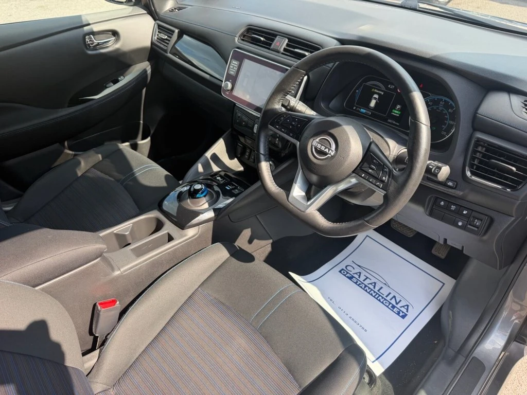 Nissan Leaf , снимка 4 - Автомобили и джипове - 55377749