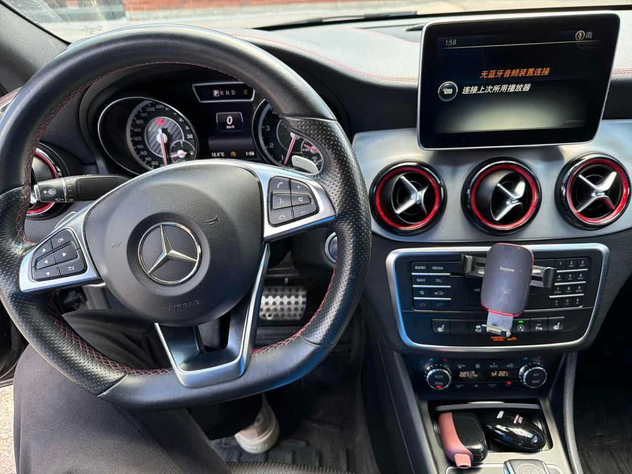 Mercedes-Benz CLA 45 AMG CARFAX, снимка 8 - Автомобили и джипове - 54378988