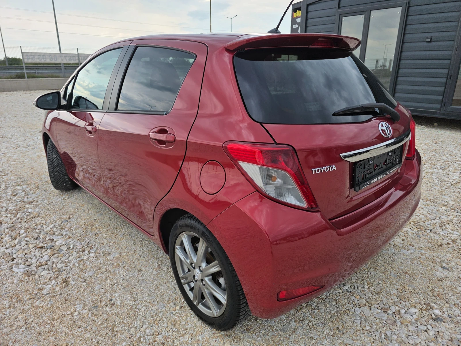 Toyota Yaris 1.33 VVTI Navi ���� �������� ������ ���� 5 | Mobile.bg � ����������� 2