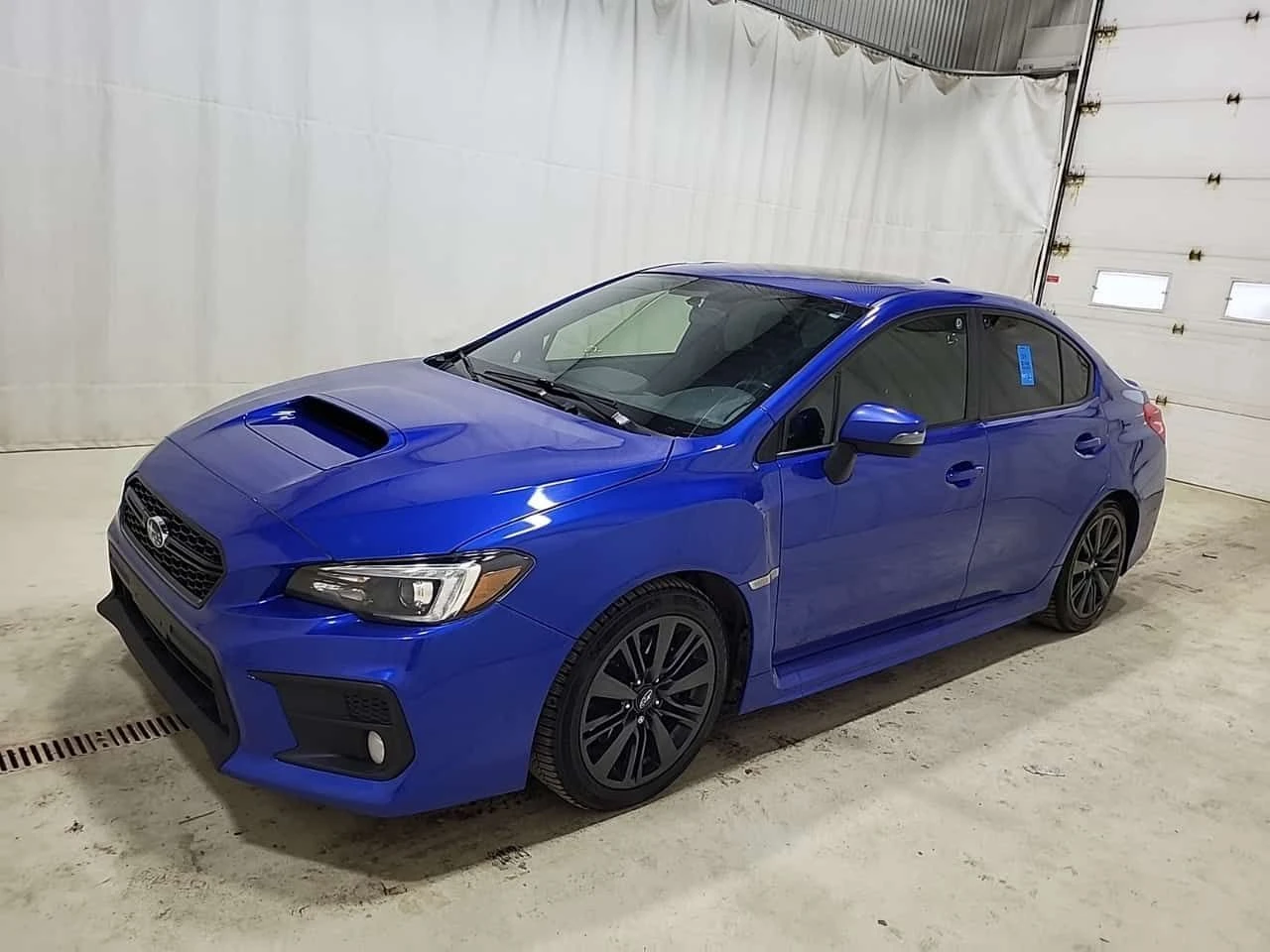 Subaru WRX SPORT/CARFAX/Шибедах/ 2 ключа, снимка 2 - Автомобили и джипове - 54445718