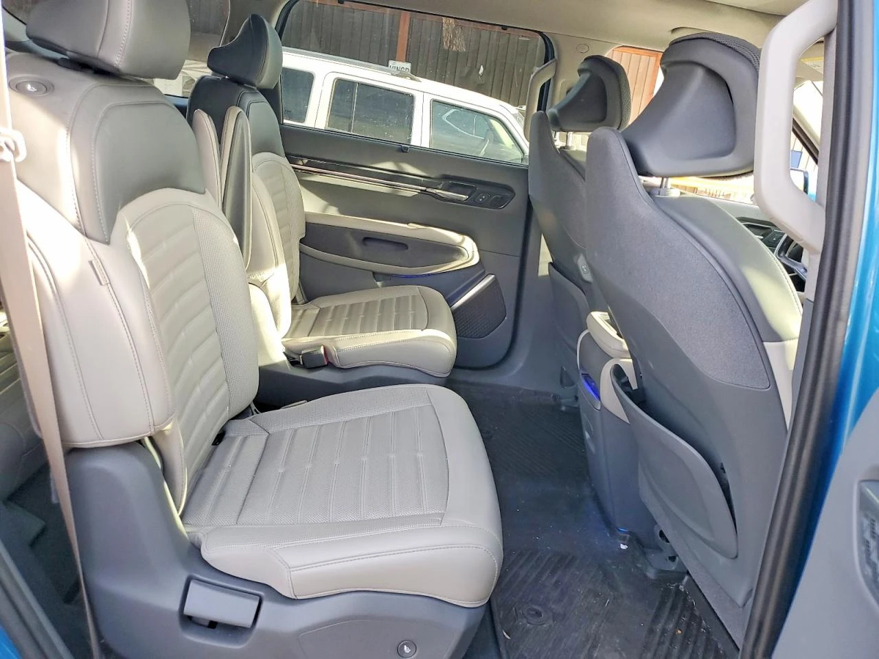Kia EV9 0.0l Land | Mobile.bg � ����������� 11