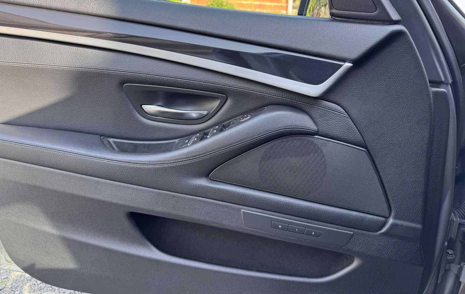 BMW 530 530d Keyless, Xdrive, Softclose, Headup, Distronic, снимка 11 - Автомобили и джипове - 54511400