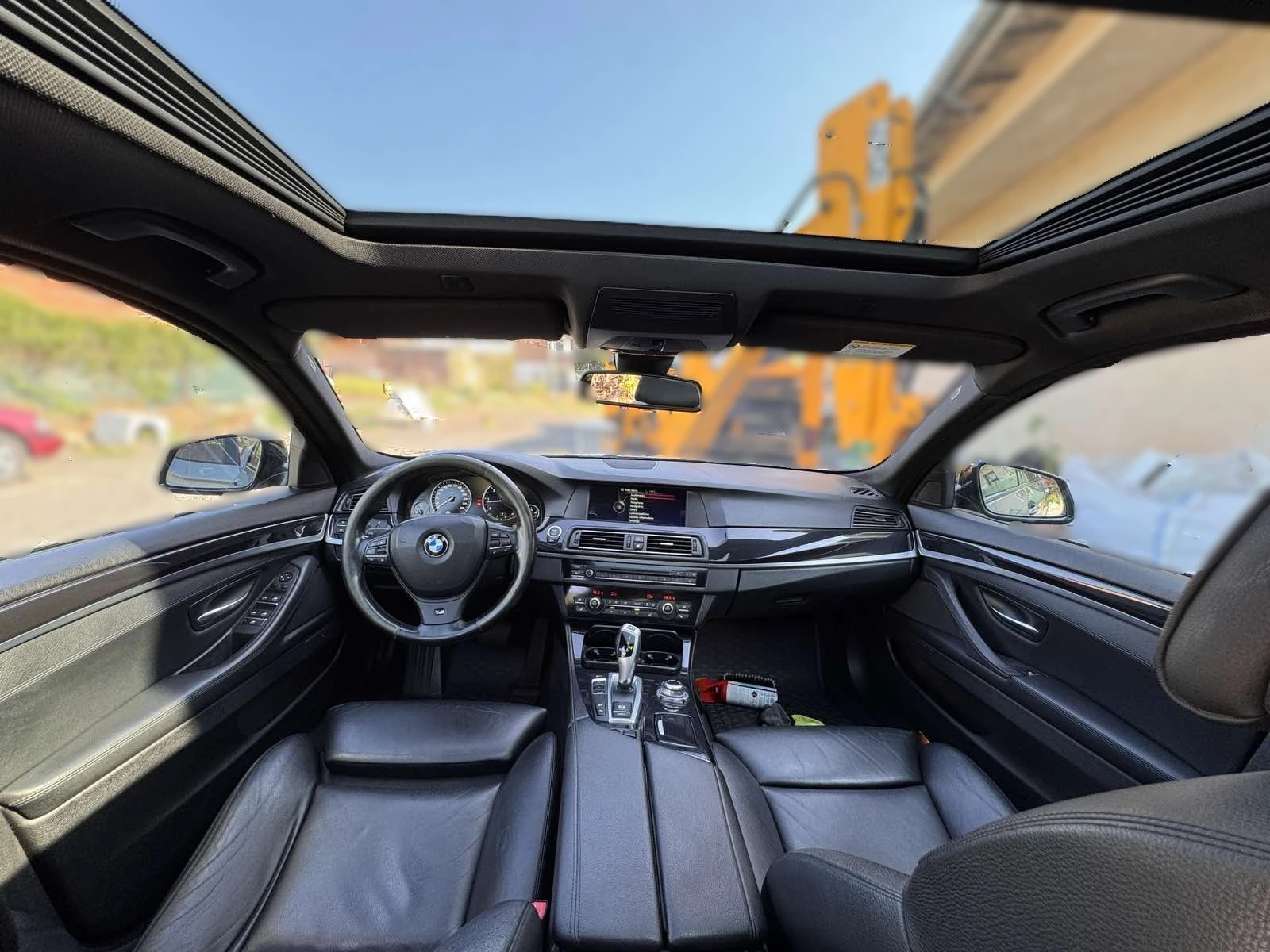 BMW 530 530d Keyless, Xdrive, Softclose, Headup, Distronic, снимка 14 - Автомобили и джипове - 54511400