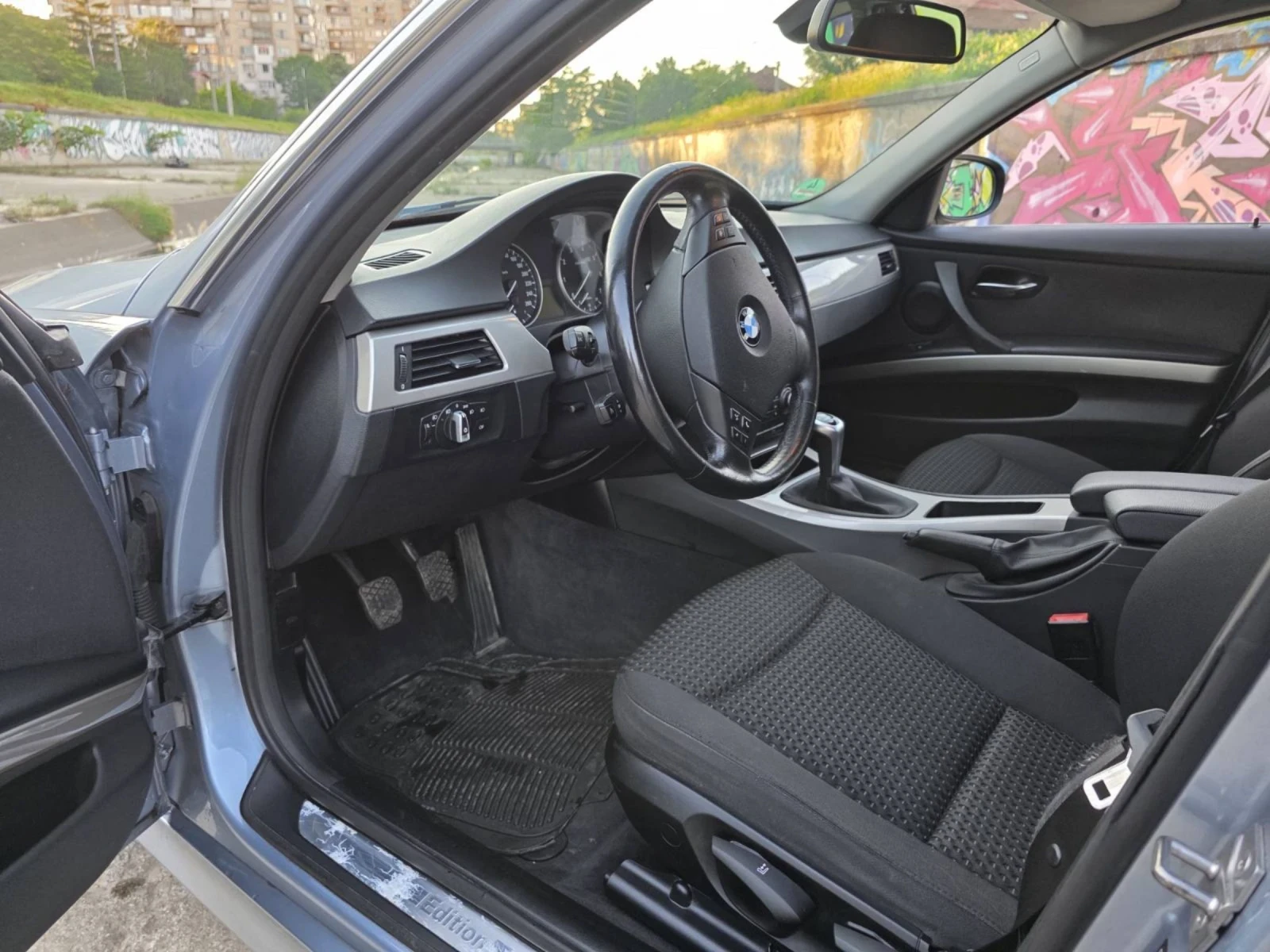 BMW 318 318, снимка 8 - Автомобили и джипове - 54845454