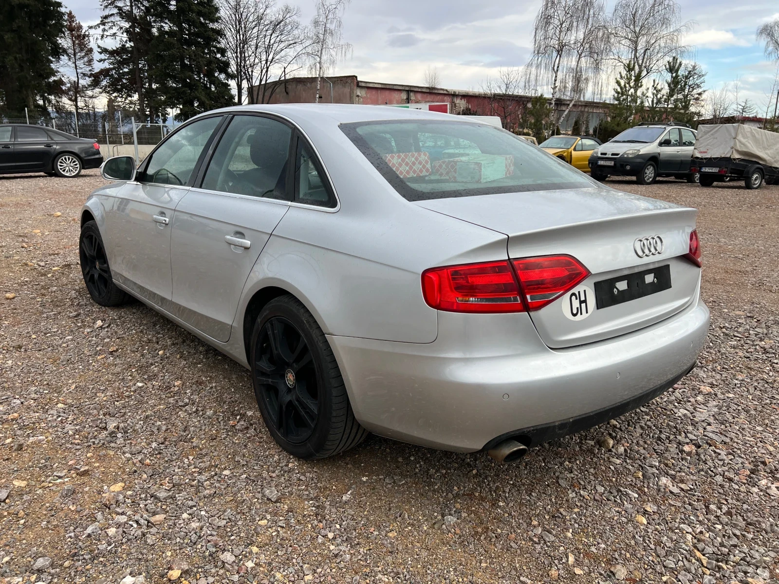 Audi A4 3.2 FSI, снимка 3 - Автомобили и джипове - 55470561