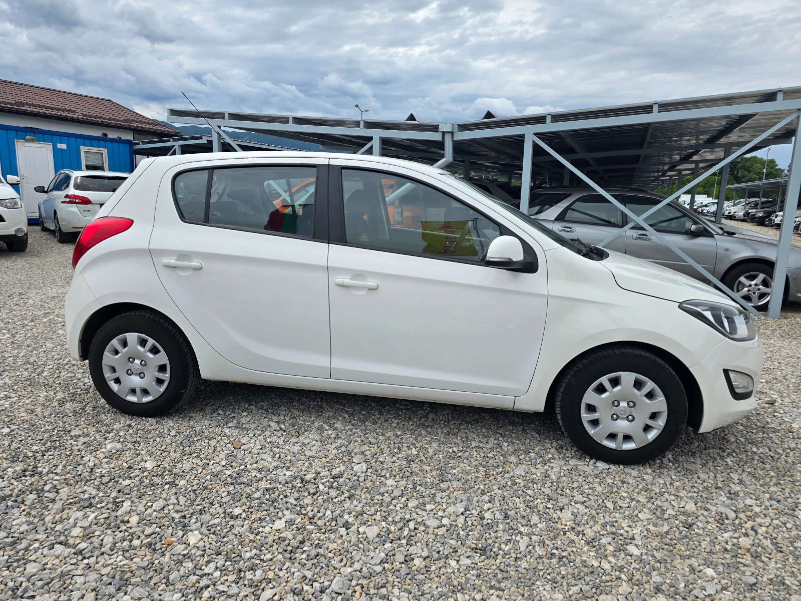 Hyundai I20 1.2 БЕНЗИН ! ! КЛИМАТИК, снимка 6 - Автомобили и джипове - 55570731
