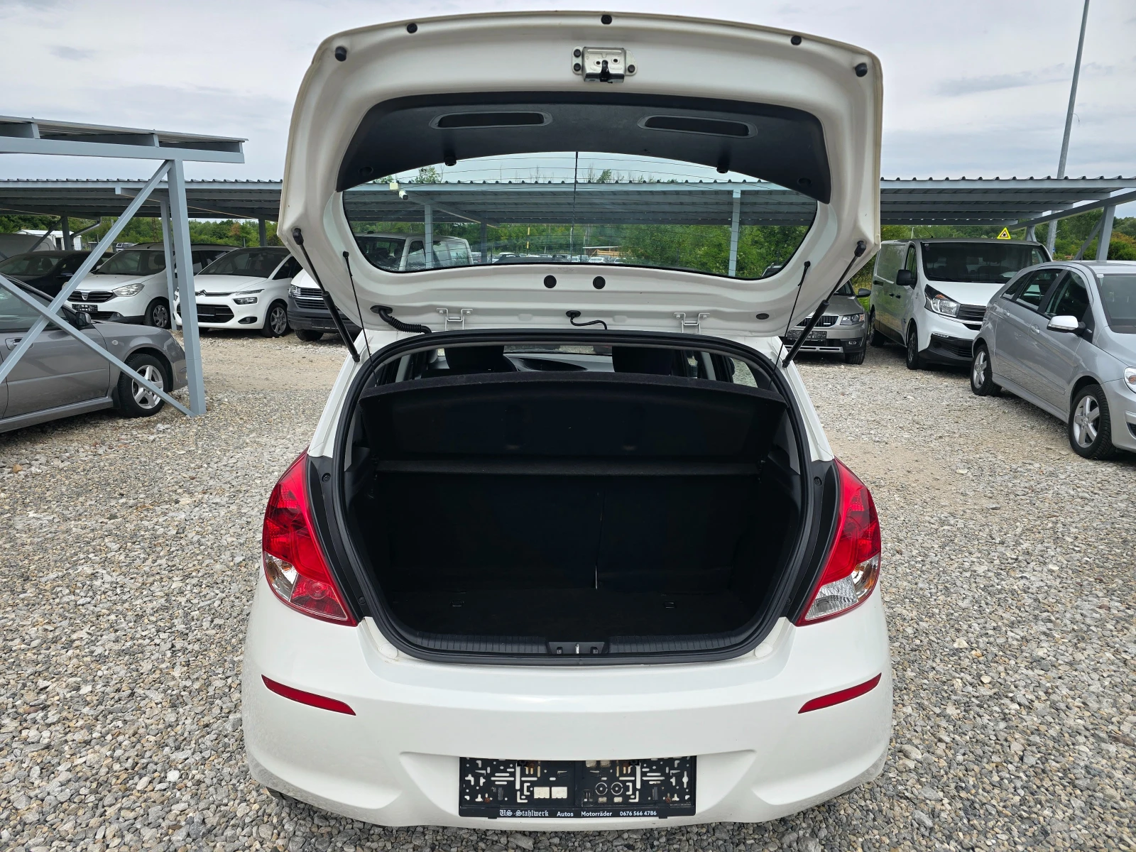 Hyundai I20 1.2 БЕНЗИН ! ! КЛИМАТИК, снимка 15 - Автомобили и джипове - 55570731