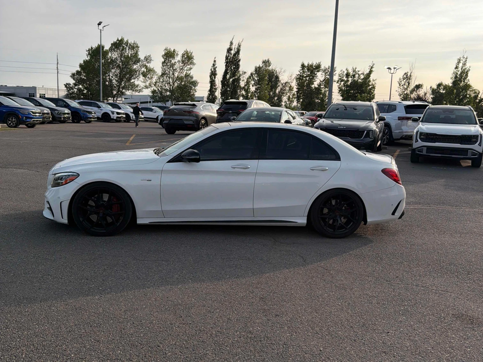 Mercedes-Benz C 43 AMG 4MATIC* DISTRONIC* BURMESTER* , снимка 2 - Автомобили и джипове - 55911619