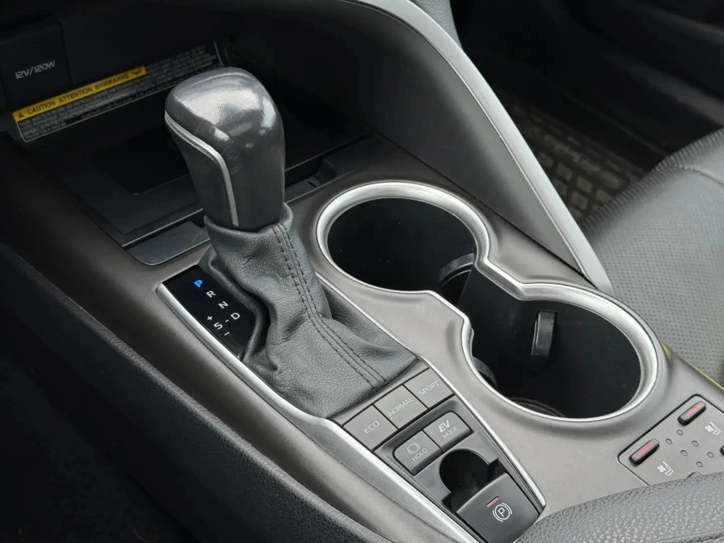 Toyota Camry XLE HYBRID | HEAD-UP | ����� | ������� | BLIND SPO | Mobile.bg � ����������� 13