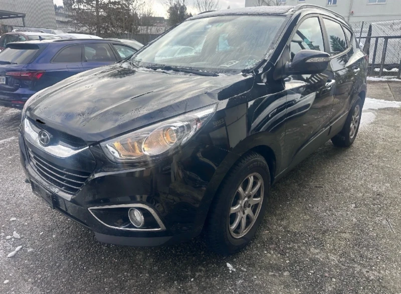 Hyundai IX35 2.0I Automatic 4WD Switzerland , снимка 2 - Автомобили и джипове - 49045858