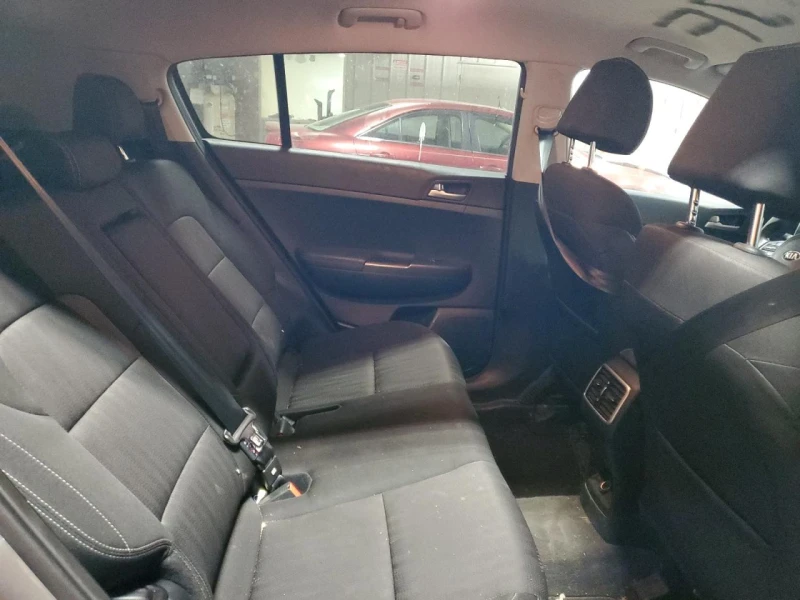 Kia Sportage 4X4/ LX / 2.4 / Реални км., снимка 9 - Автомобили и джипове - 49319290