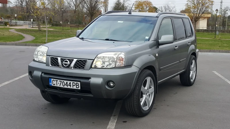 Nissan X-trail  2.2 dci , снимка 8 - Автомобили и джипове - 51957541