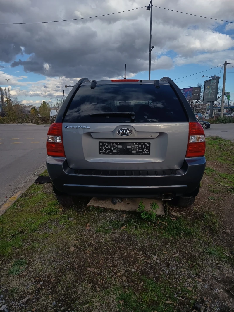 Kia Sportage 2.0i /141к.с4х4 FACELIFT \Е - 4, снимка 6 - Автомобили и джипове - 52506046