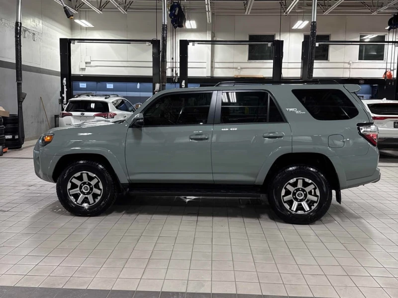 Toyota 4runner TRD Off Road 4WD 2023 * CARFAX * БЕЗ ПЪРВОНАЧАЛНА, снимка 3 - Автомобили и джипове - 52882522