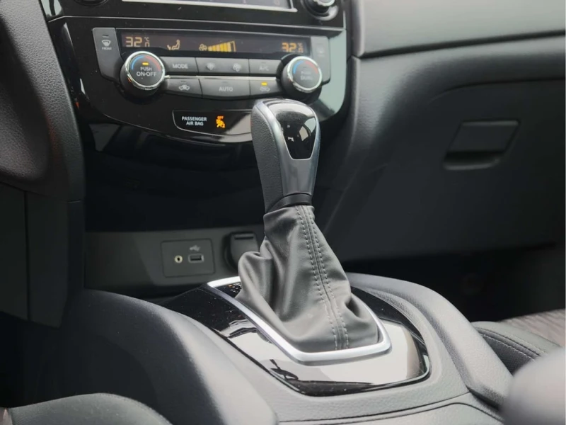 Nissan Rogue S | Blindspot Alert | Cruise | Lane Assist, снимка 17 - Автомобили и джипове - 53236117